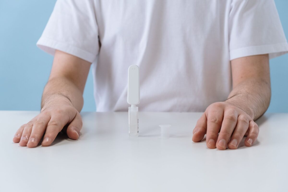 urine blanche causes trouble infection
